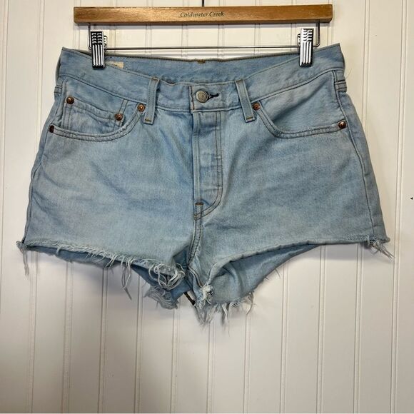 high waisted 5 button LEVI 501 red tab Jean shorts size 28 - Picture 1 of 16